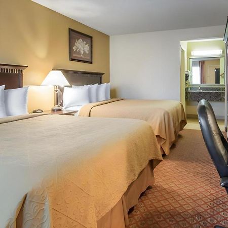 Quality Inn San Bernardino Buitenkant foto