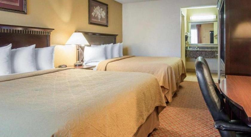 Quality Inn San Bernardino Buitenkant foto